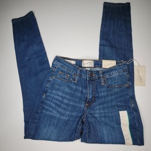 NWT Universal Thread Women's Jeans SIZE 00
